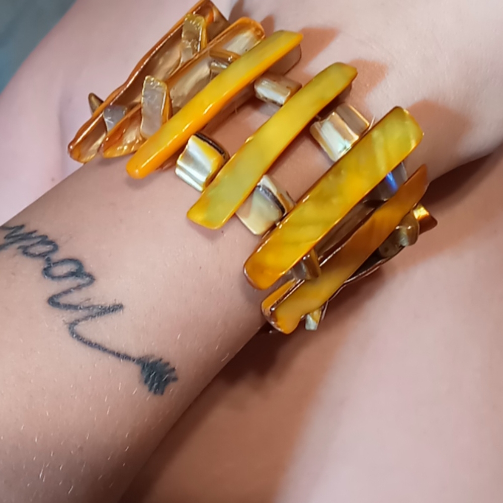 Jewelry - Picture 2 of 2
